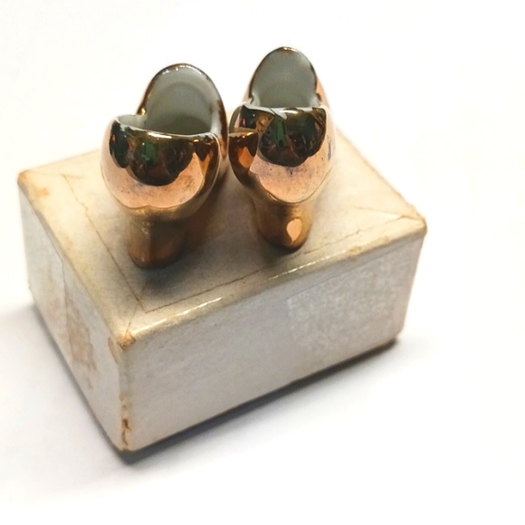 Vintage Gold Porcelain Tiny High Heels - Picture 2 of 5